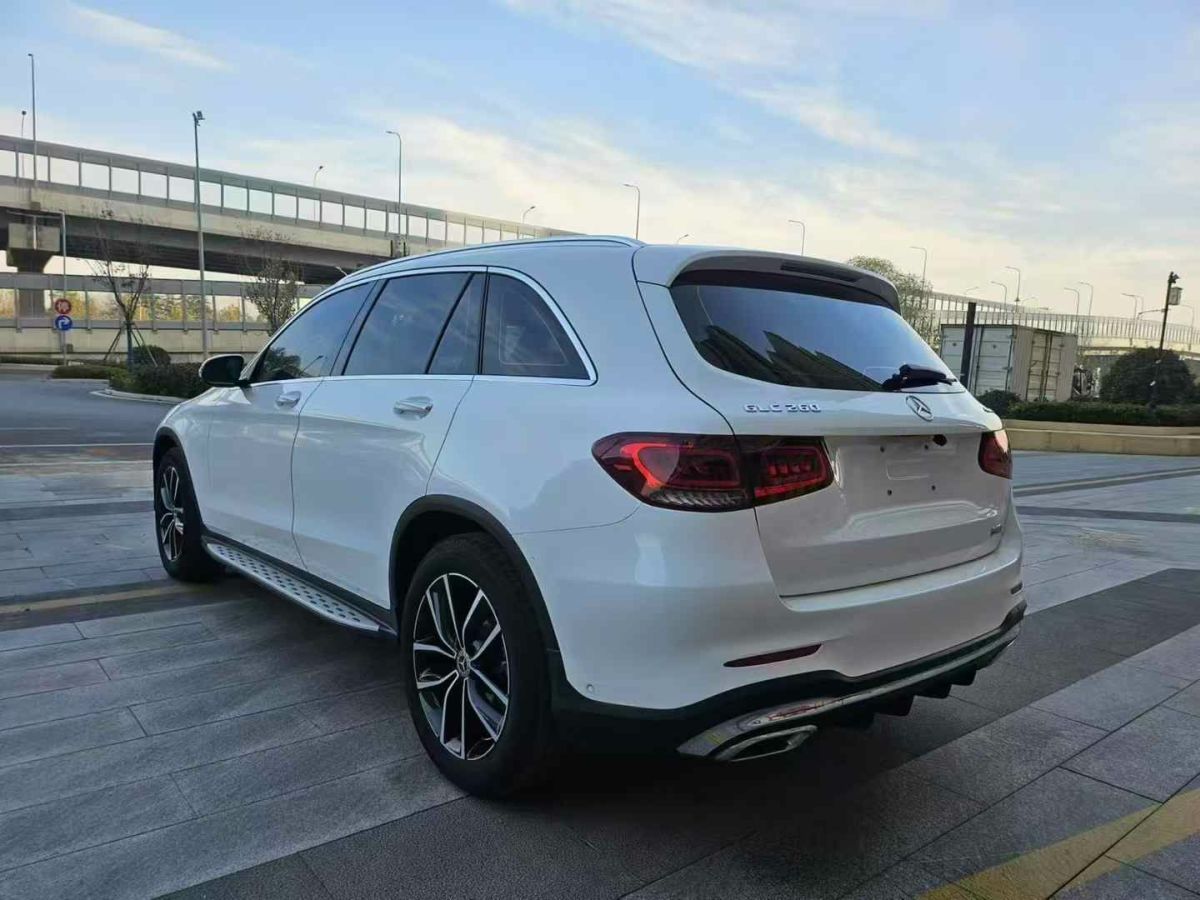 奔馳 奔馳GLC  2021款 GLC 300 4MATIC 轎跑SUV圖片