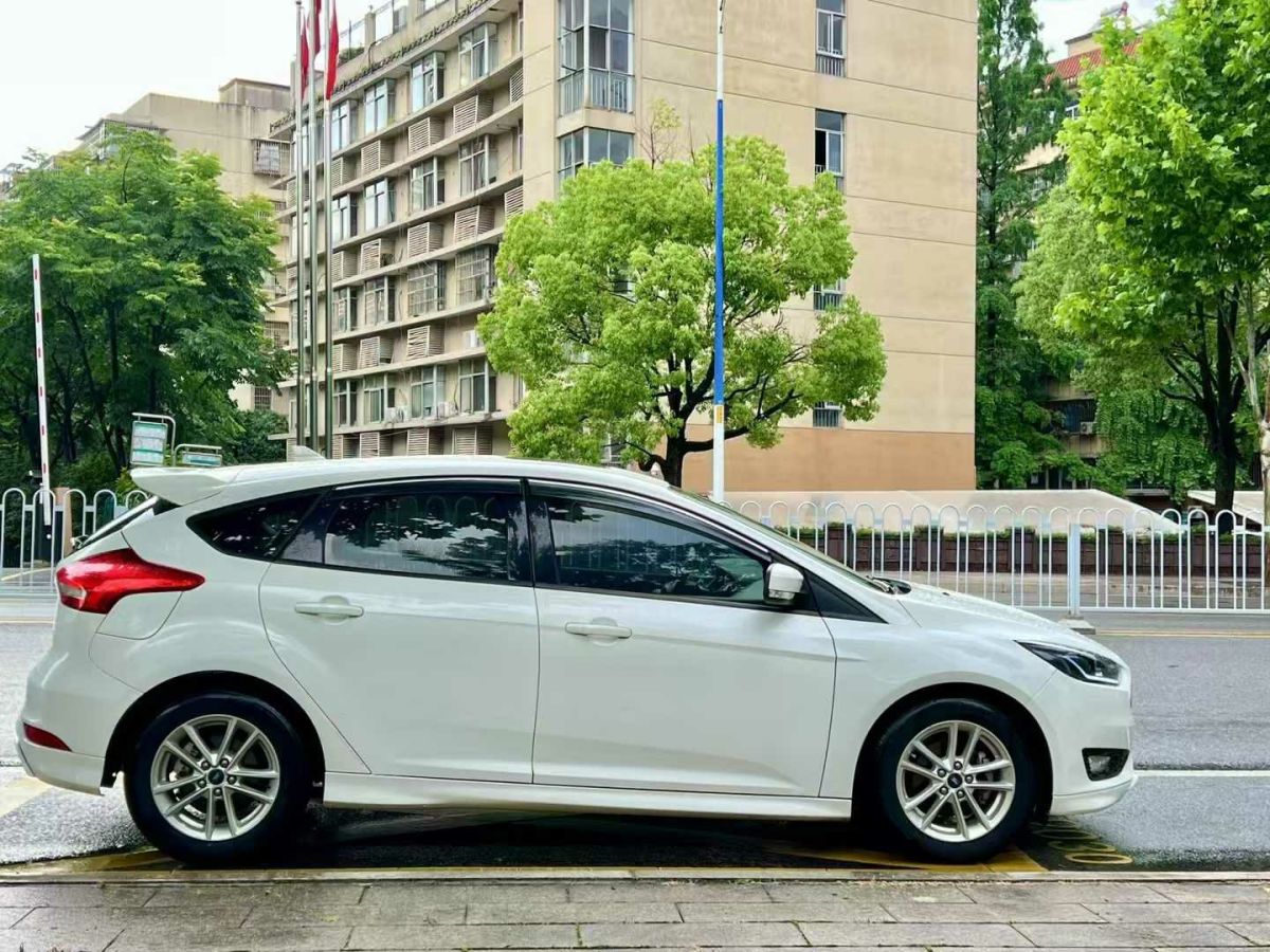 福特 ?？怂? 2017款 三廂 1.6L 手動舒適型智行版圖片