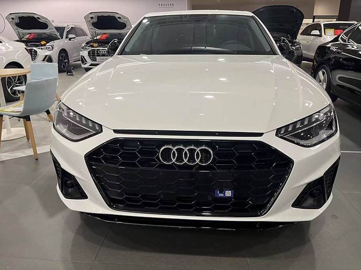 奧迪 奧迪A4L  2022款 40 TFSI 時尚動感型圖片