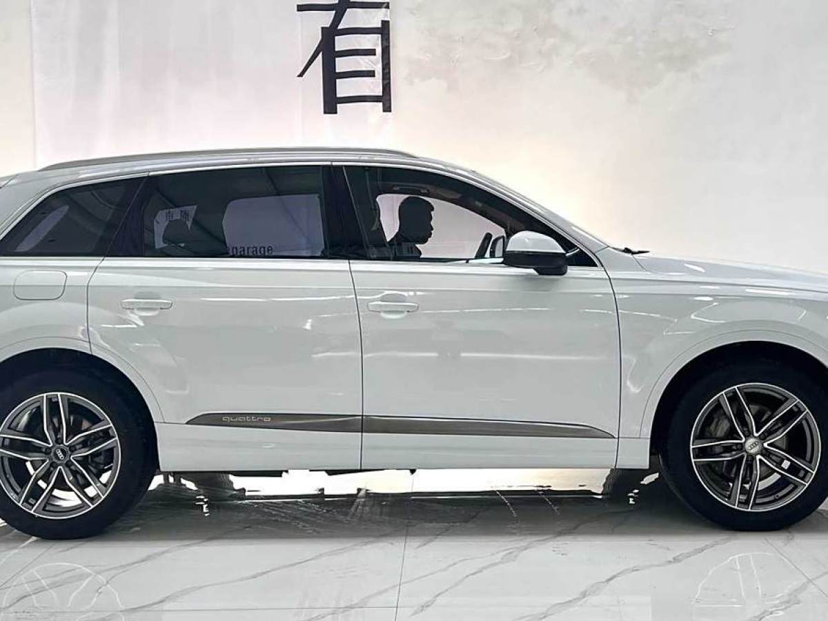 奧迪 奧迪Q7  2016款 40 TFSI S line運(yùn)動型圖片