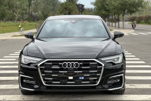 奥迪A6L 奥迪 改款 45 TFSI quattro 臻选动感型