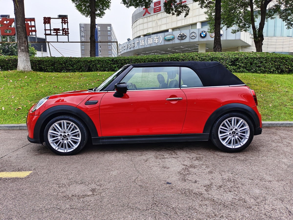 MINI MINI  2022款 改款 1.5T COOPER CABRIO 經(jīng)典派圖片