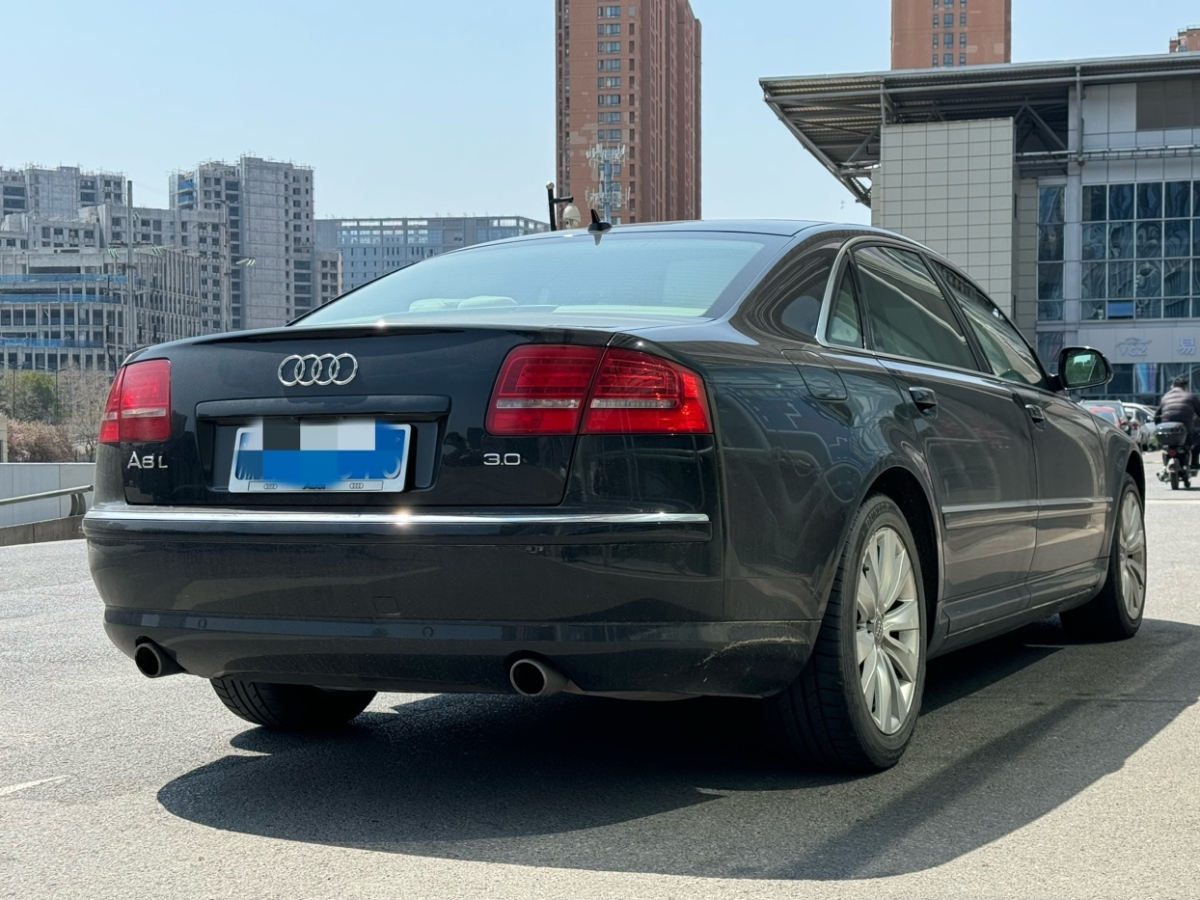 2010年5月奧迪 奧迪A8  2009款 A8L 2.8 FSI 標(biāo)準(zhǔn)型