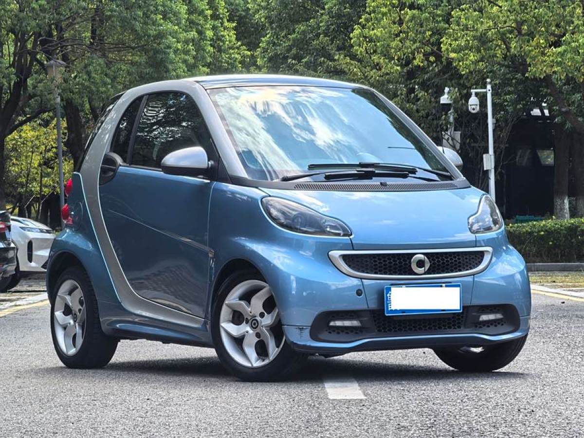 smart fortwo  2014款 1.0 MHD 硬頂城市光波激情版圖片