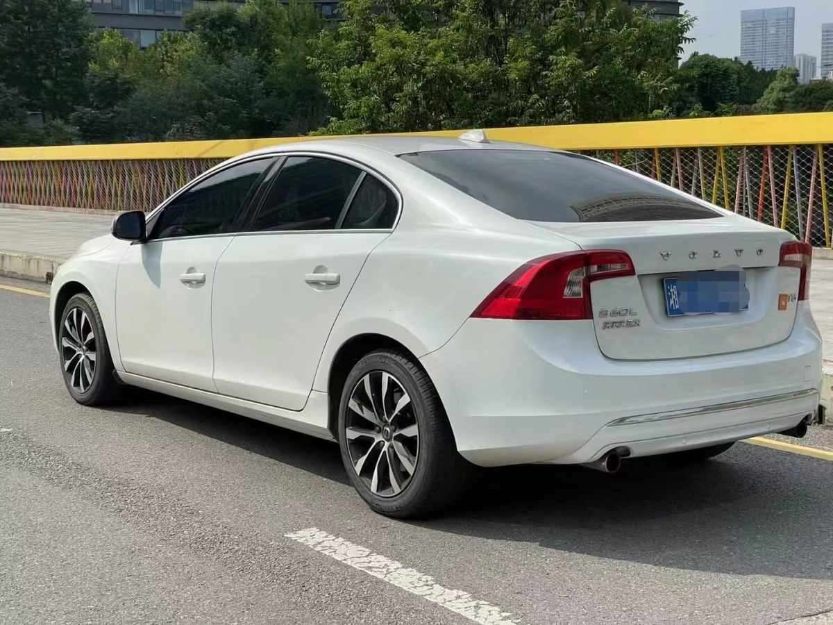 沃爾沃 S60  2014款 2.0T T5 個性運動版(改款)圖片