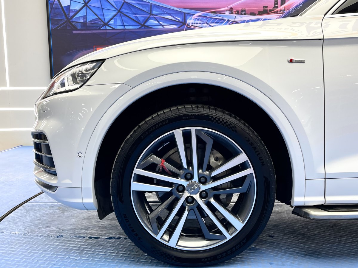 奧迪 奧迪Q5L  2020款 45 TFSI 尊享運(yùn)動型圖片