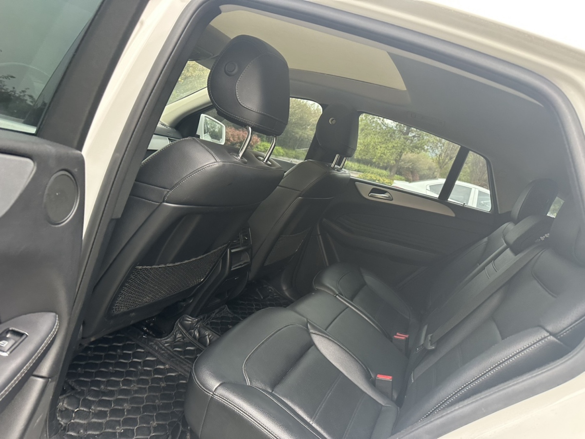 奔驰 奔驰GLE轿跑  2018款 GLE 320 4MATIC 轿跑SUV图片