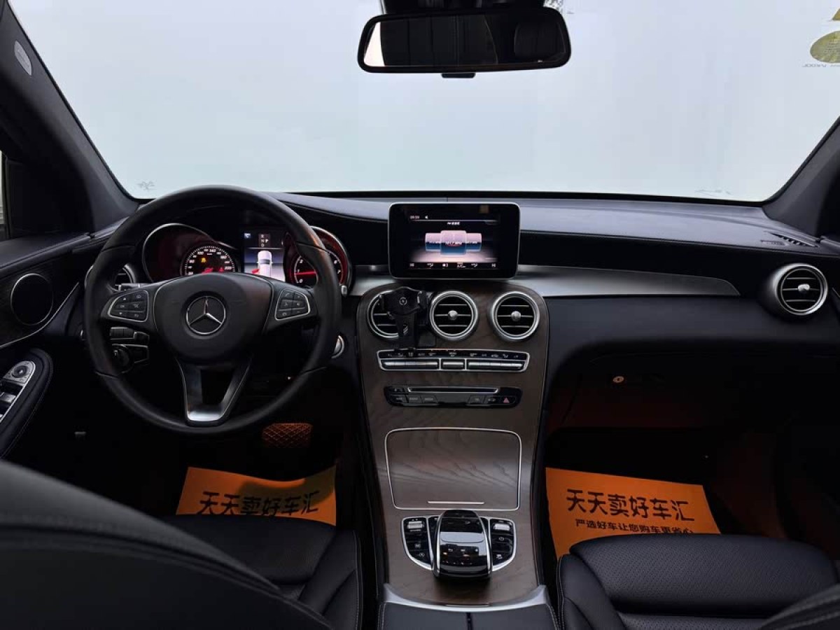 奔馳 奔馳GLC  2018款 改款 GLC 300 4MATIC 動感型圖片