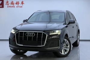 奥迪Q7 奥迪 45 TFSI quattro S line运动型