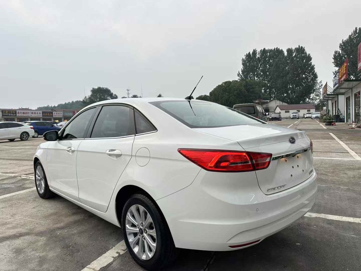 福特 福睿斯  2017款 1.5L 自動(dòng)舒適型圖片