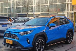 RAV4荣放 丰田 2.0L CVT四驱尊贵版