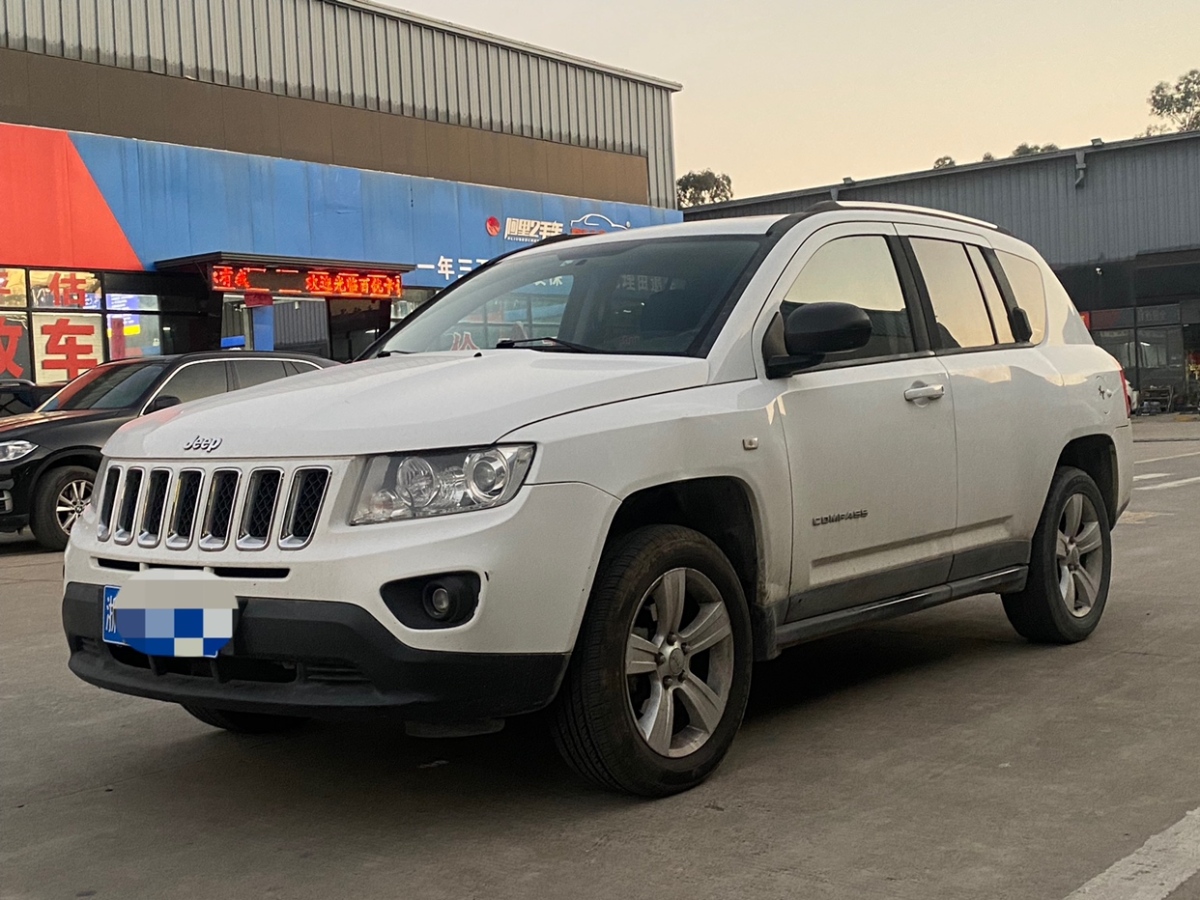 jeep 指南者 2013款 2.4l 四驅運動版圖片