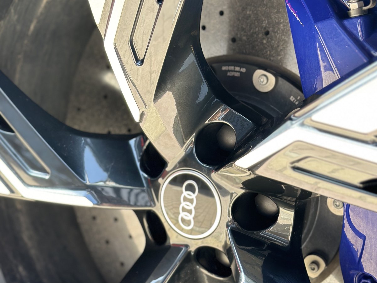奥迪 奥迪RS 6  2022款 RS 6 4.0T Avant图片