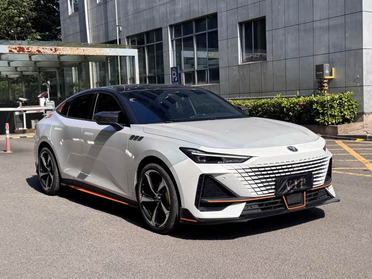 長(zhǎng)安 長(zhǎng)安UNI-V  2023款 2.0T 鋒速版圖片