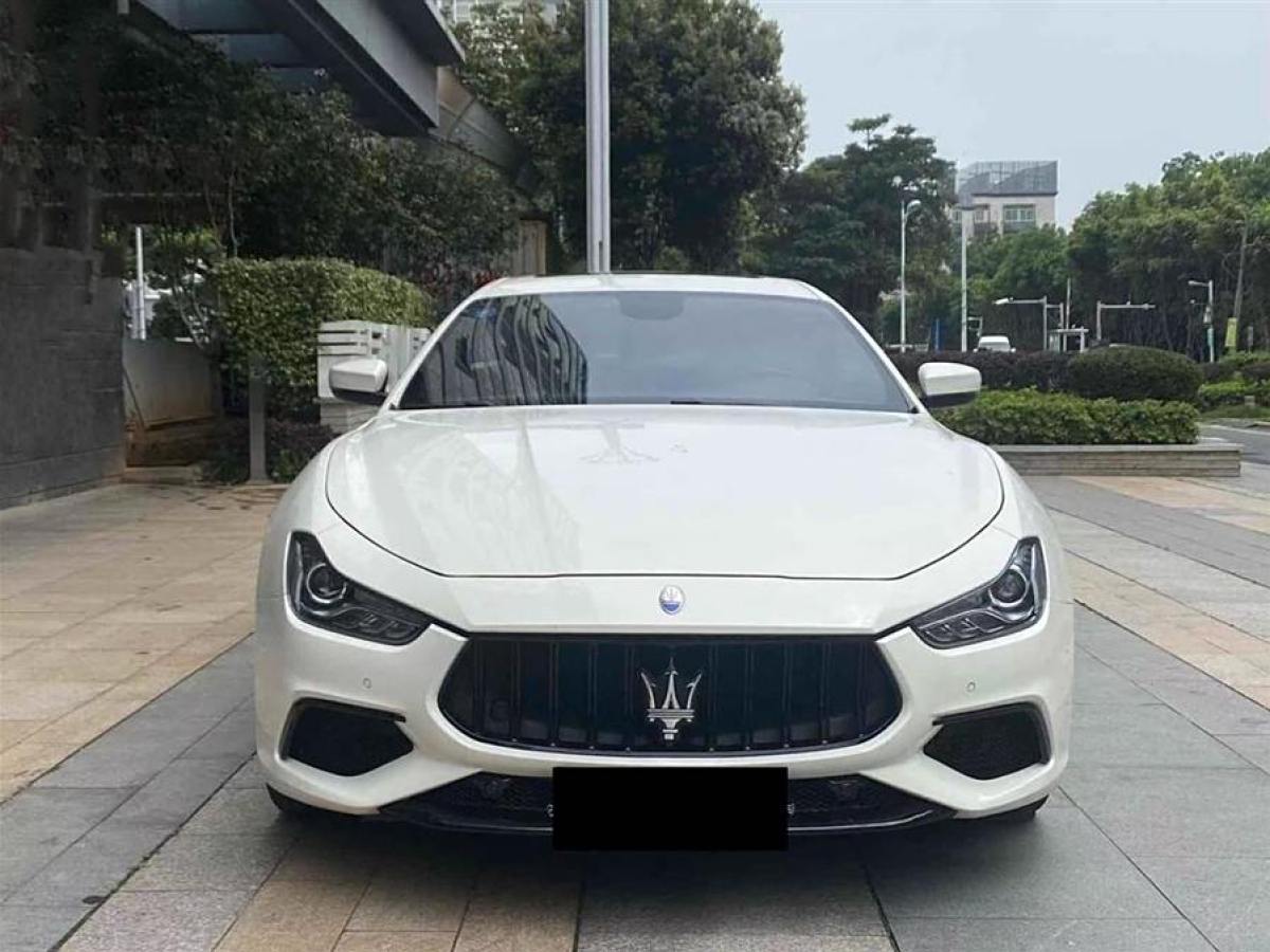 瑪莎拉蒂 Ghibli  2017款 3.0T 標(biāo)準(zhǔn)版圖片