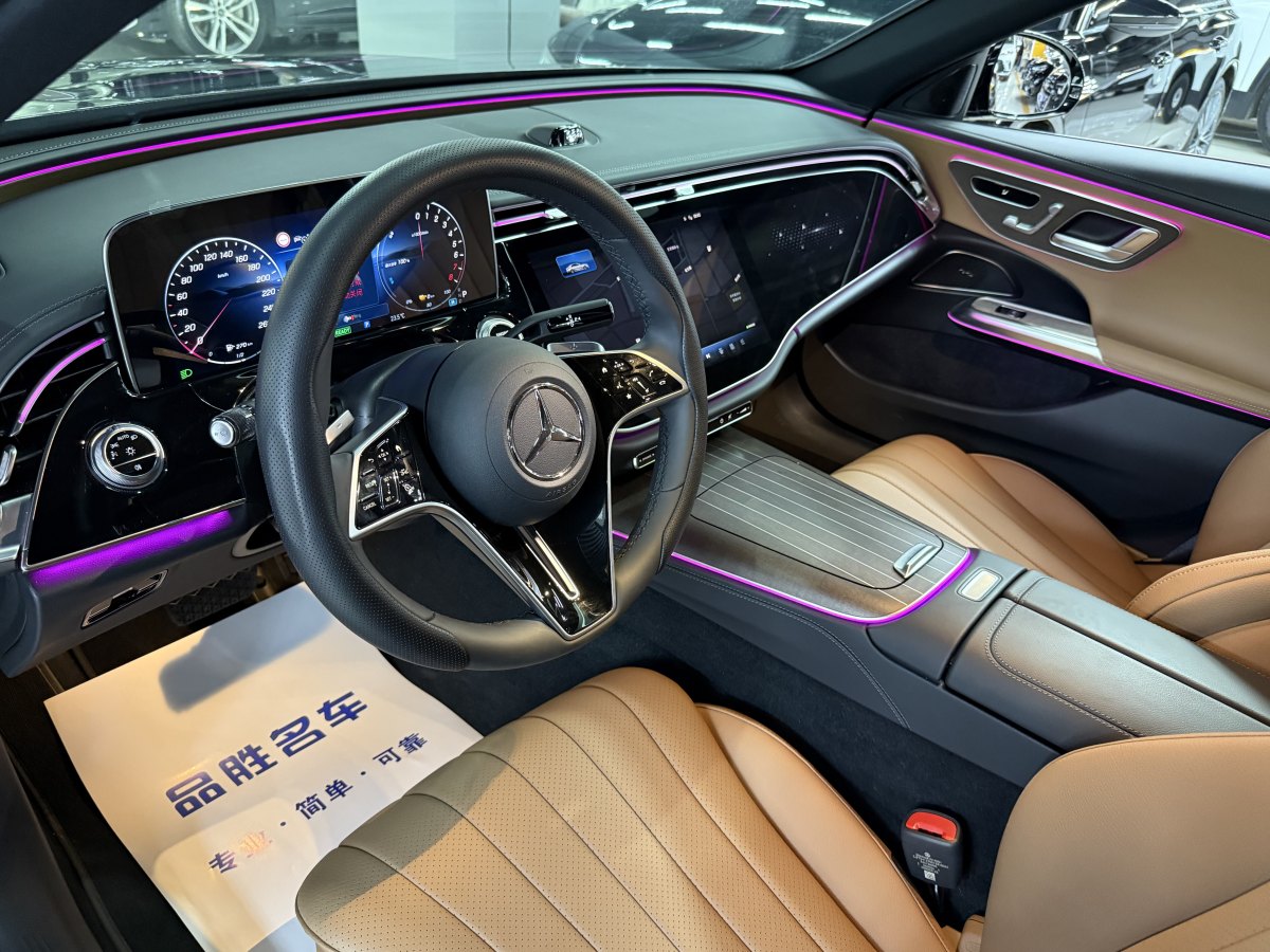 奔馳 奔馳E級(jí)新能源  2024款 E 350 e L 插電式混合動(dòng)力轎車圖片