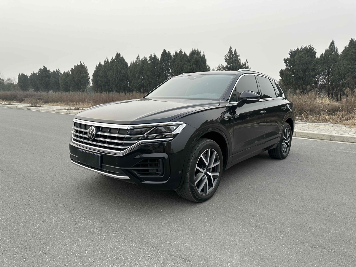 大眾 途銳  2023款 3.0TSI 銳享版 經(jīng)典運(yùn)動(dòng)套裝圖片