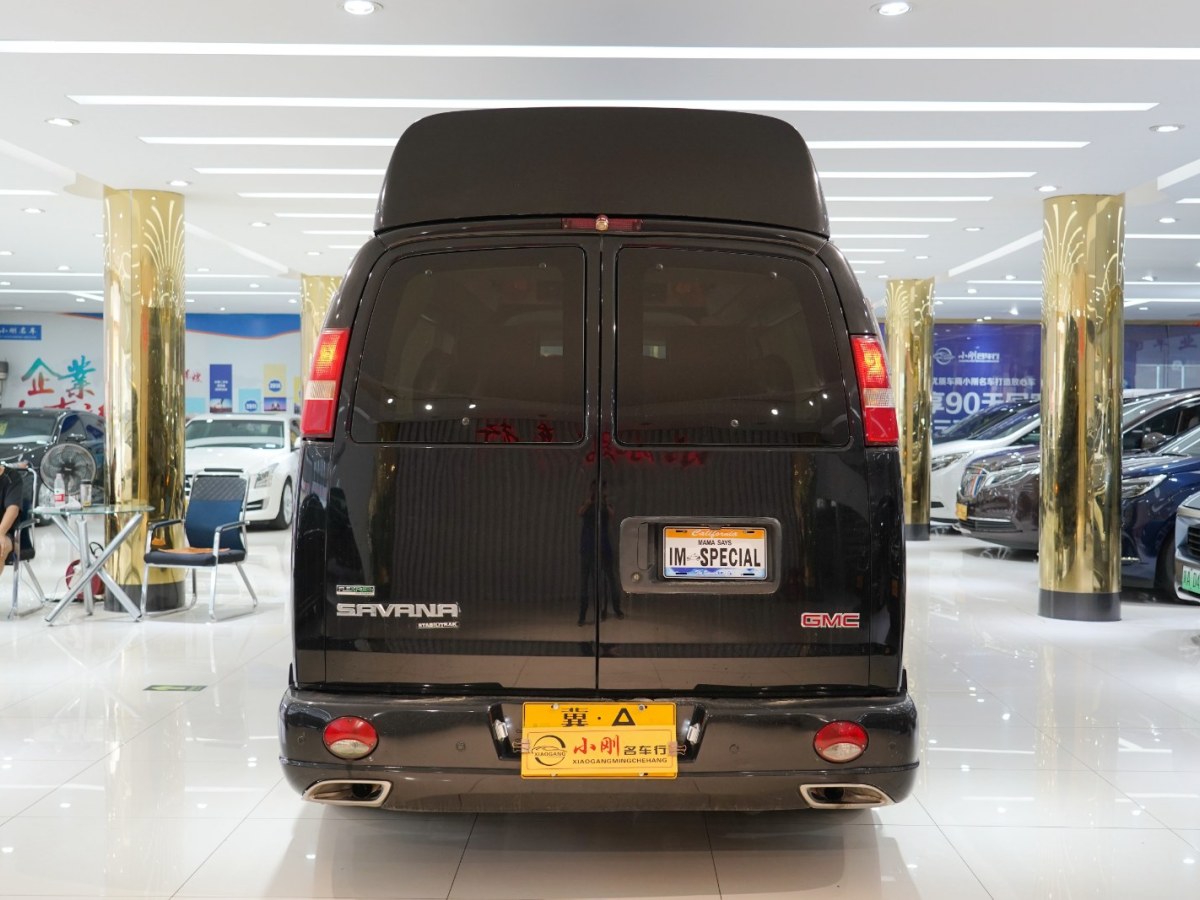 2014年2月GMC SAVANA  2013款 6.0L 豪華隱私屏版7座