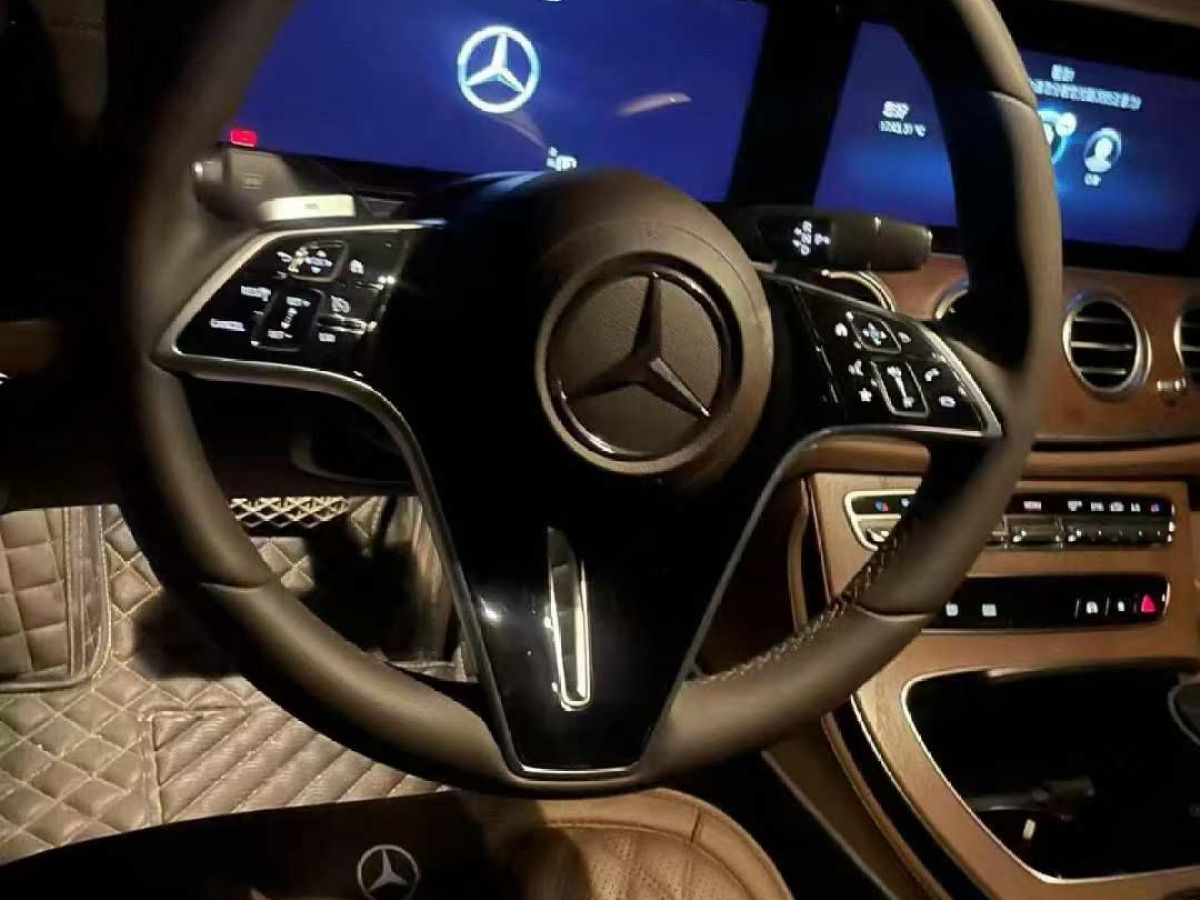 奔馳 奔馳E級  2023款 E 300 L 豪華型圖片