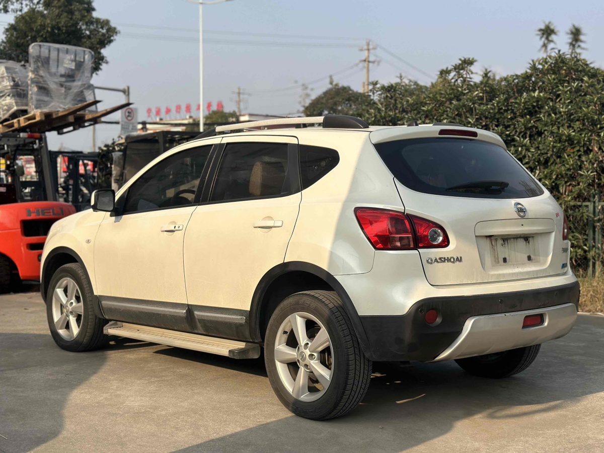 日產(chǎn) 逍客  2011款 2.0XV 雷 CVT 2WD圖片