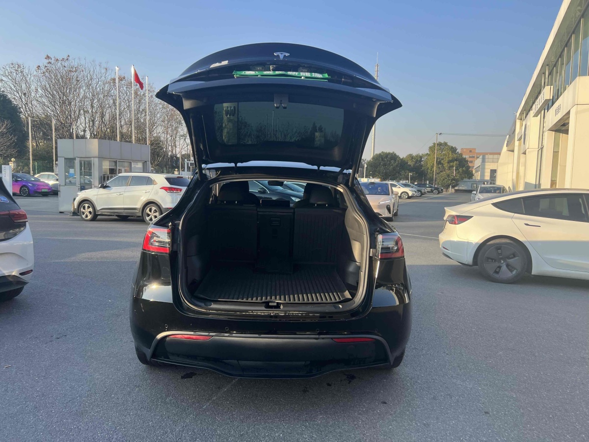 特斯拉 Model 3  2023款 長(zhǎng)續(xù)航煥新版 雙電機(jī)全輪驅(qū)動(dòng)圖片