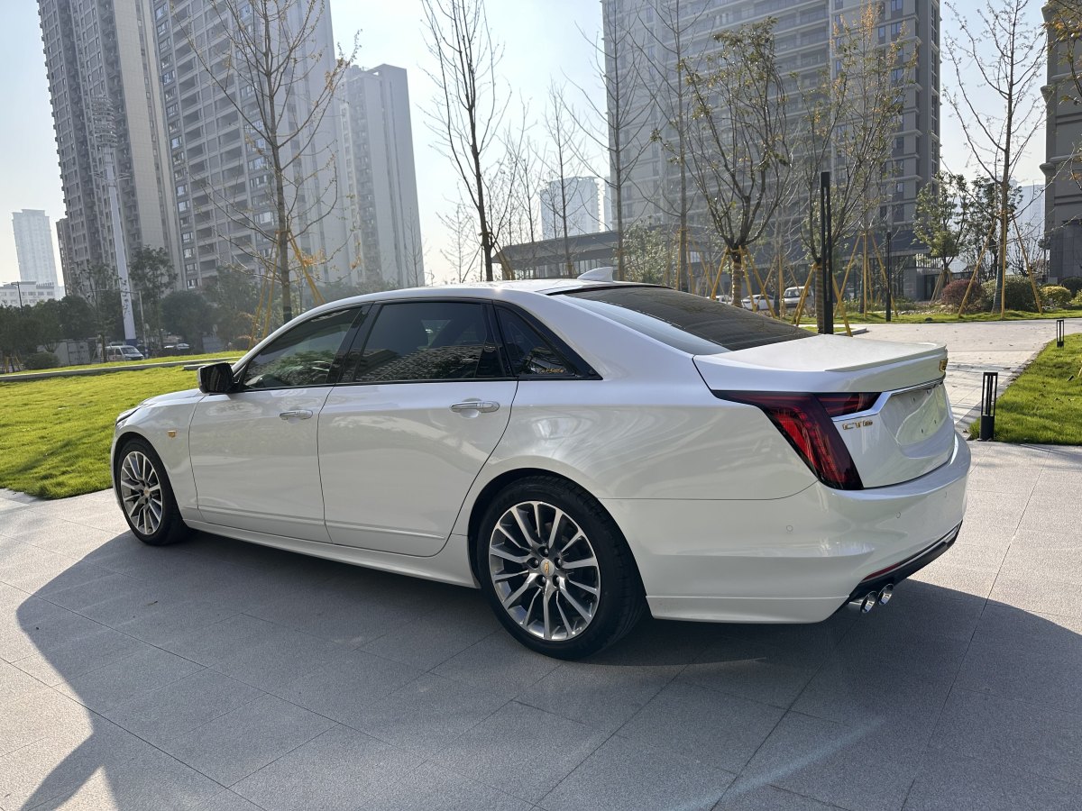 凱迪拉克 CT6  2019款 28T 領(lǐng)先運動型圖片