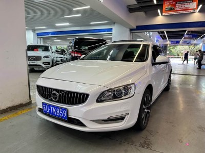 2019年12月 沃爾沃 S60(進(jìn)口) 改款 T5 個(gè)性運(yùn)動(dòng)版圖片