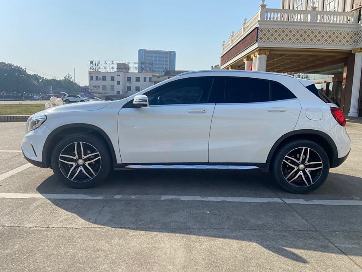 奔馳 奔馳GLA  2015款 GLA 220 4MATIC 時尚型圖片