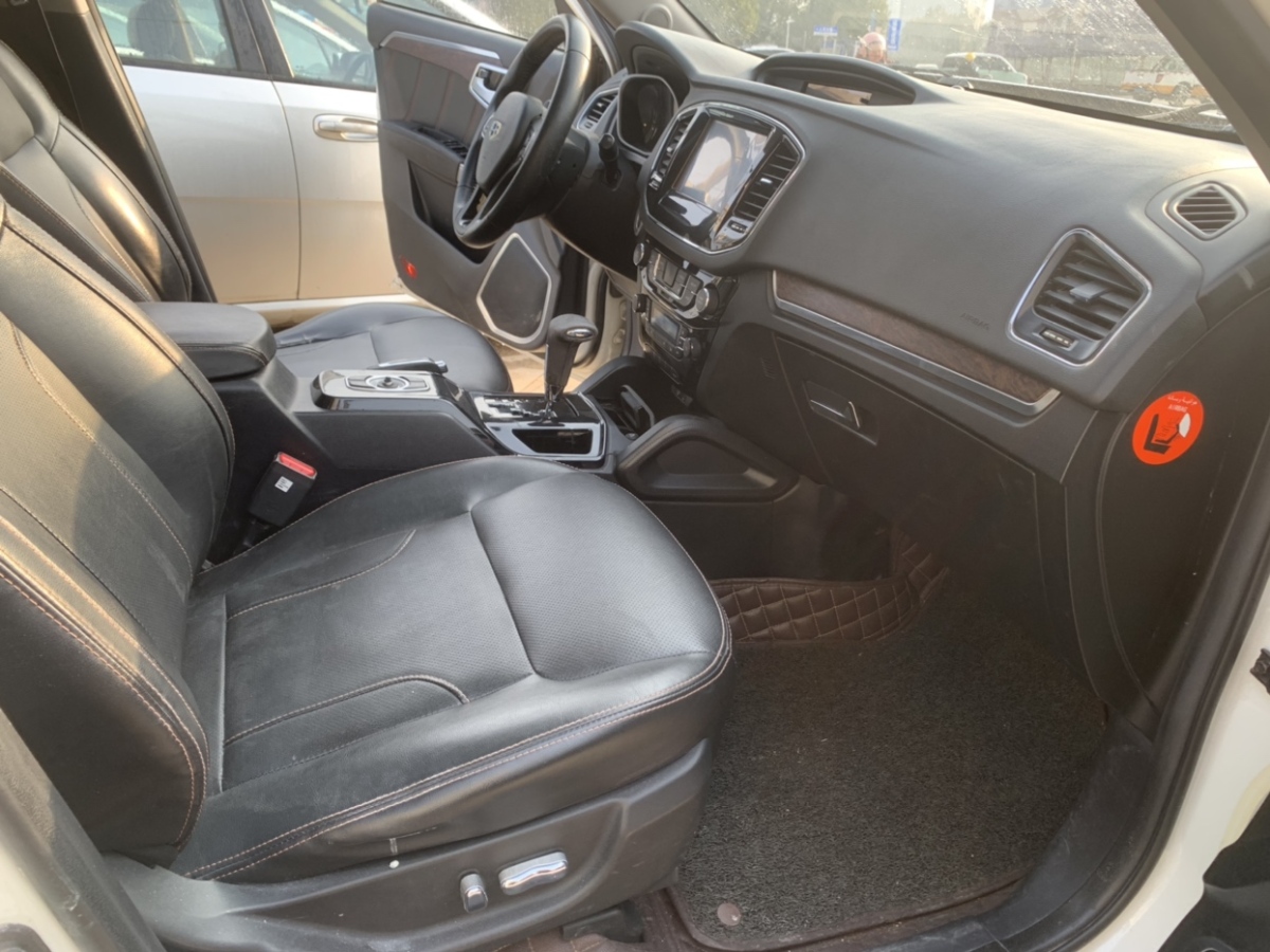 2015年6月吉利 豪情SUV  2014款 2.4L 自动两驱尊贵型
