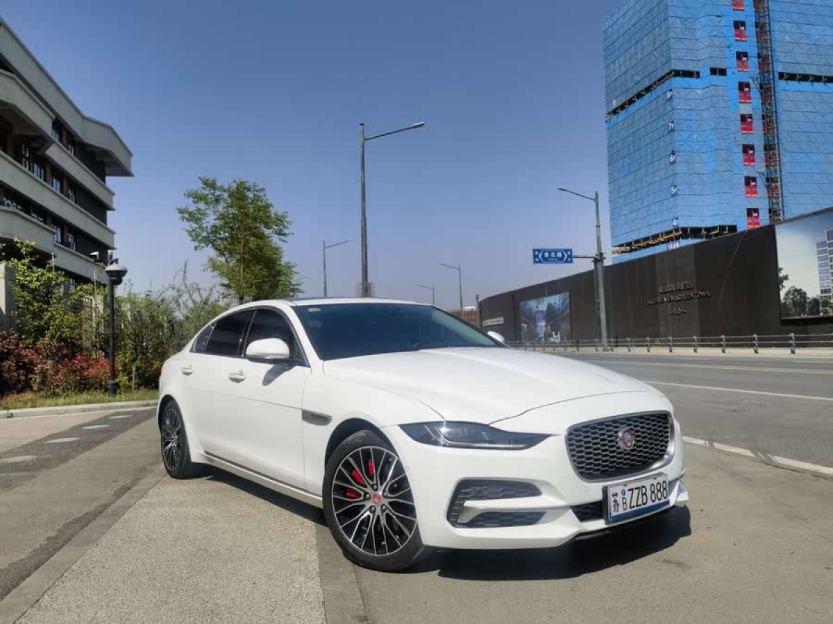 捷豹 XEL  2020款 2.0T 200PS S進取優(yōu)雅版圖片