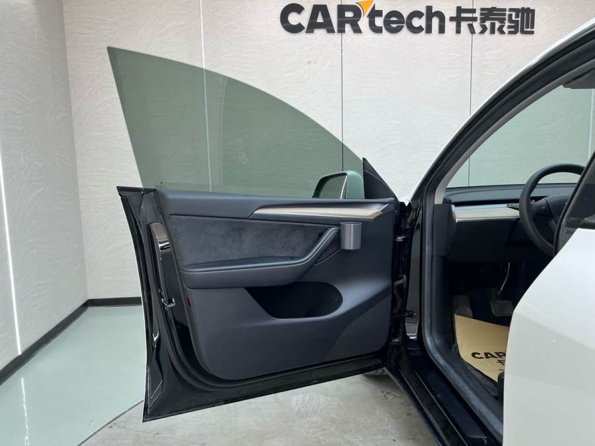 特斯拉 Model Y  2022款 改款 后輪驅(qū)動(dòng)版圖片