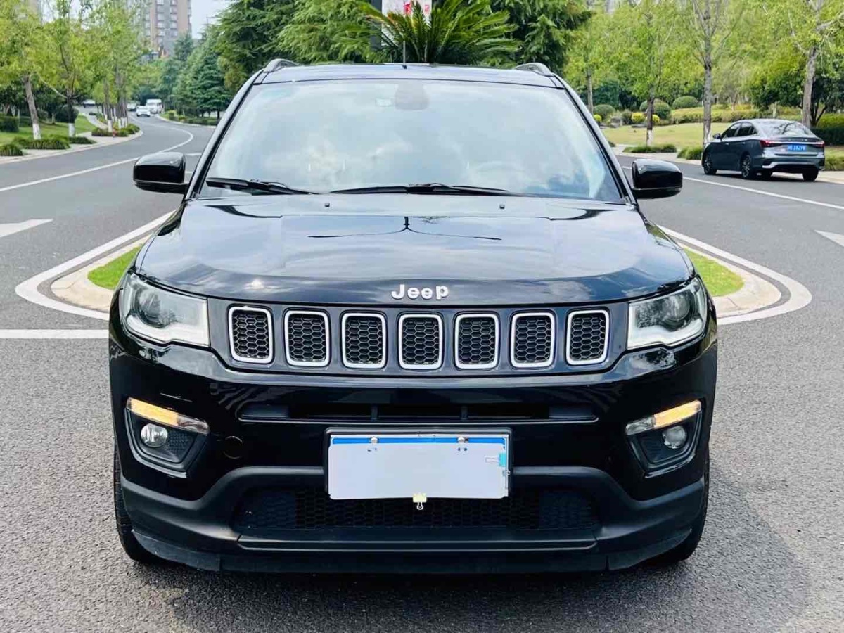 2017年6月Jeep 指南者  2017款 200T 自動家享版