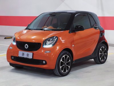 2017年1月 smart fortwo 1.0 MHD 硬顶激情版图片