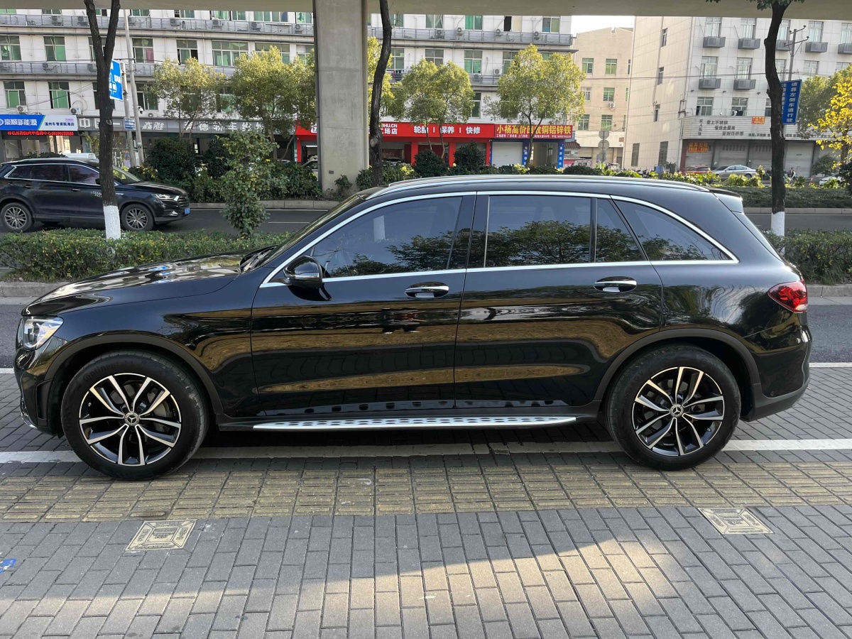 奔馳 奔馳GLC  2018款 改款 GLC 300 4MATIC 豪華型圖片