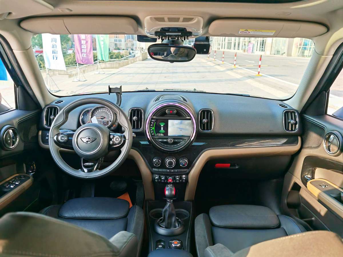 MINI COUNTRYMAN  2018款 1.5T COOPER ALL4 藝術家圖片