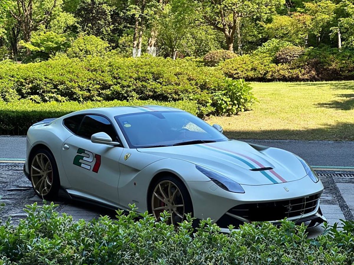 法拉利 F12berlinetta  2013款 6.3L 標(biāo)準(zhǔn)型圖片