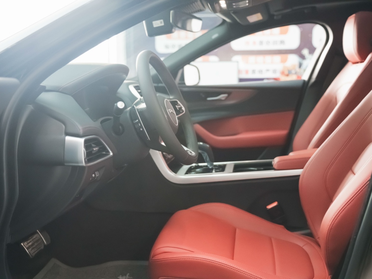 捷豹 XEL  2022款 2.0T 250PS R-DYNAMIC S進(jìn)取運(yùn)動(dòng)版圖片