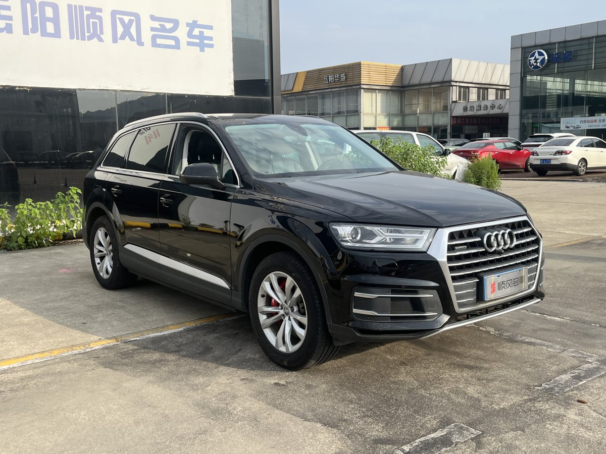 奥迪 奥迪Q7  2017款 Q7 3.0T FSI Premium 美规版图片