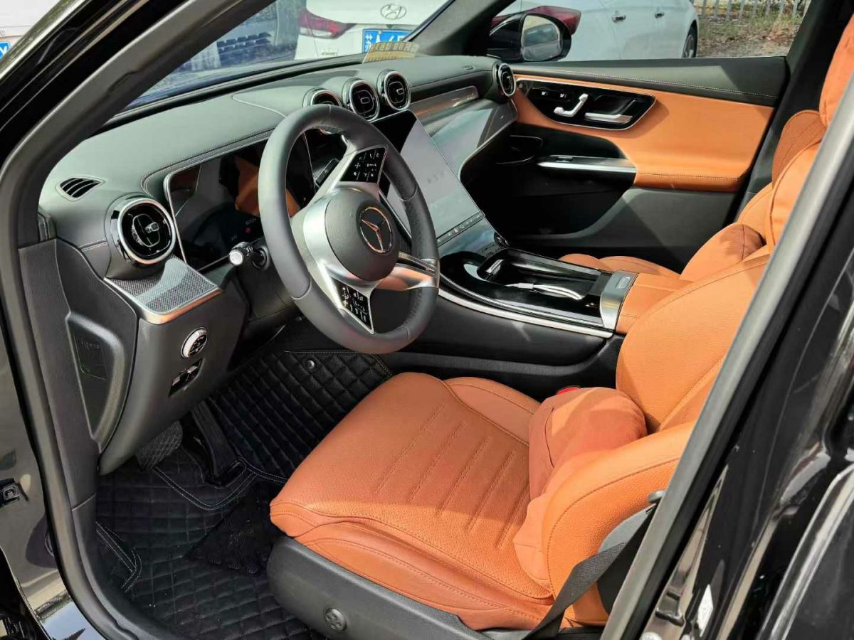 奔馳 奔馳GLC  2024款 GLC 300 4MATIC 轎跑SUV圖片