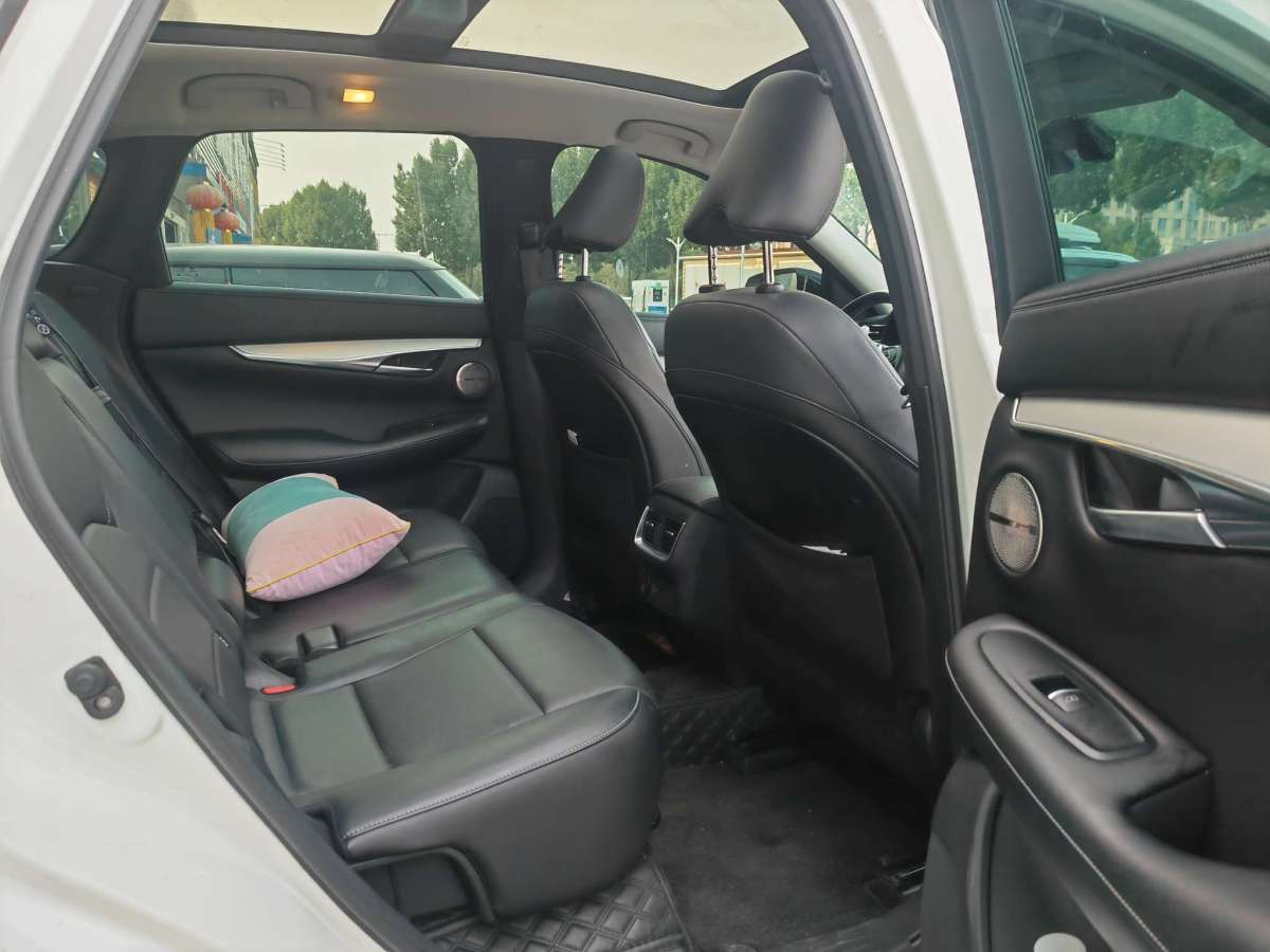 英菲尼迪 QX50  2020款 改款 2.0T 四驅(qū)菁英版圖片
