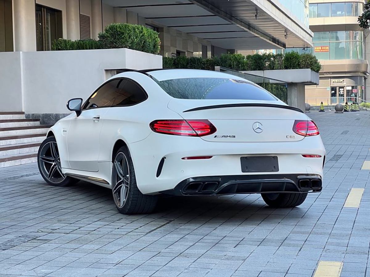 奔馳 奔馳C級(jí)AMG  2019款 AMG C 63 轎跑車圖片