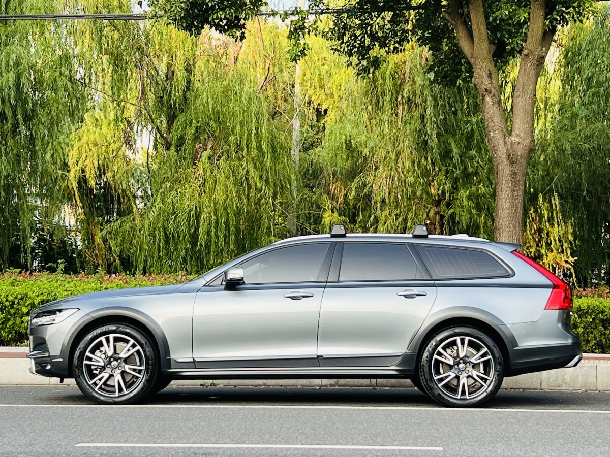 2020年1月沃爾沃 V90  2020款 Cross Country T5 AWD 智遠版