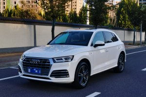 奥迪Q5L 奥迪 40 TFSI 荣享时尚型