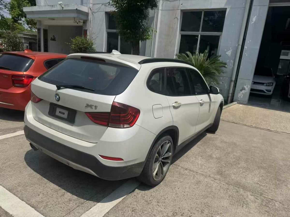 寶馬 寶馬X1  2015款 xDrive20i X套裝晉級(jí)版圖片
