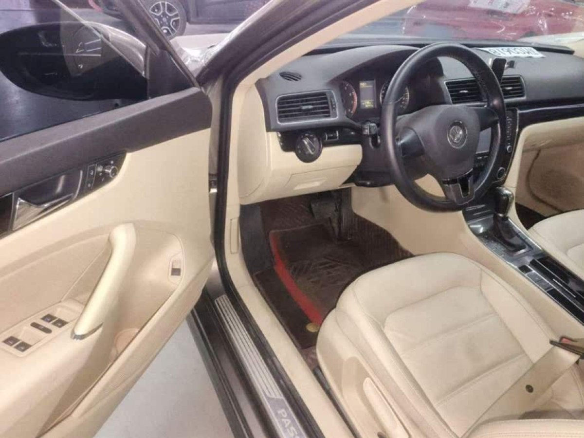 大眾 帕薩特  2013款 1.8TSI DSG尊榮版圖片