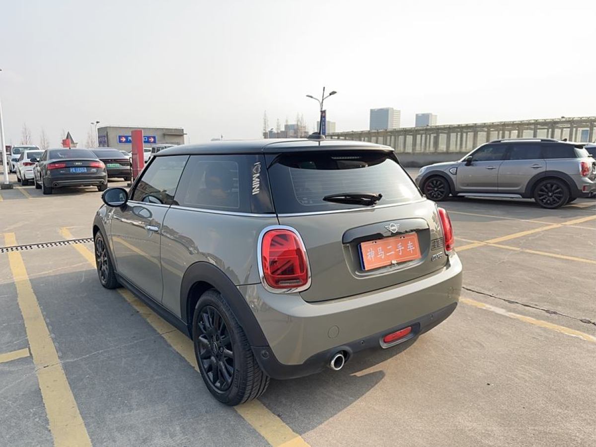 MINI MINI  2019款 1.5T COOPER 經(jīng)典派圖片