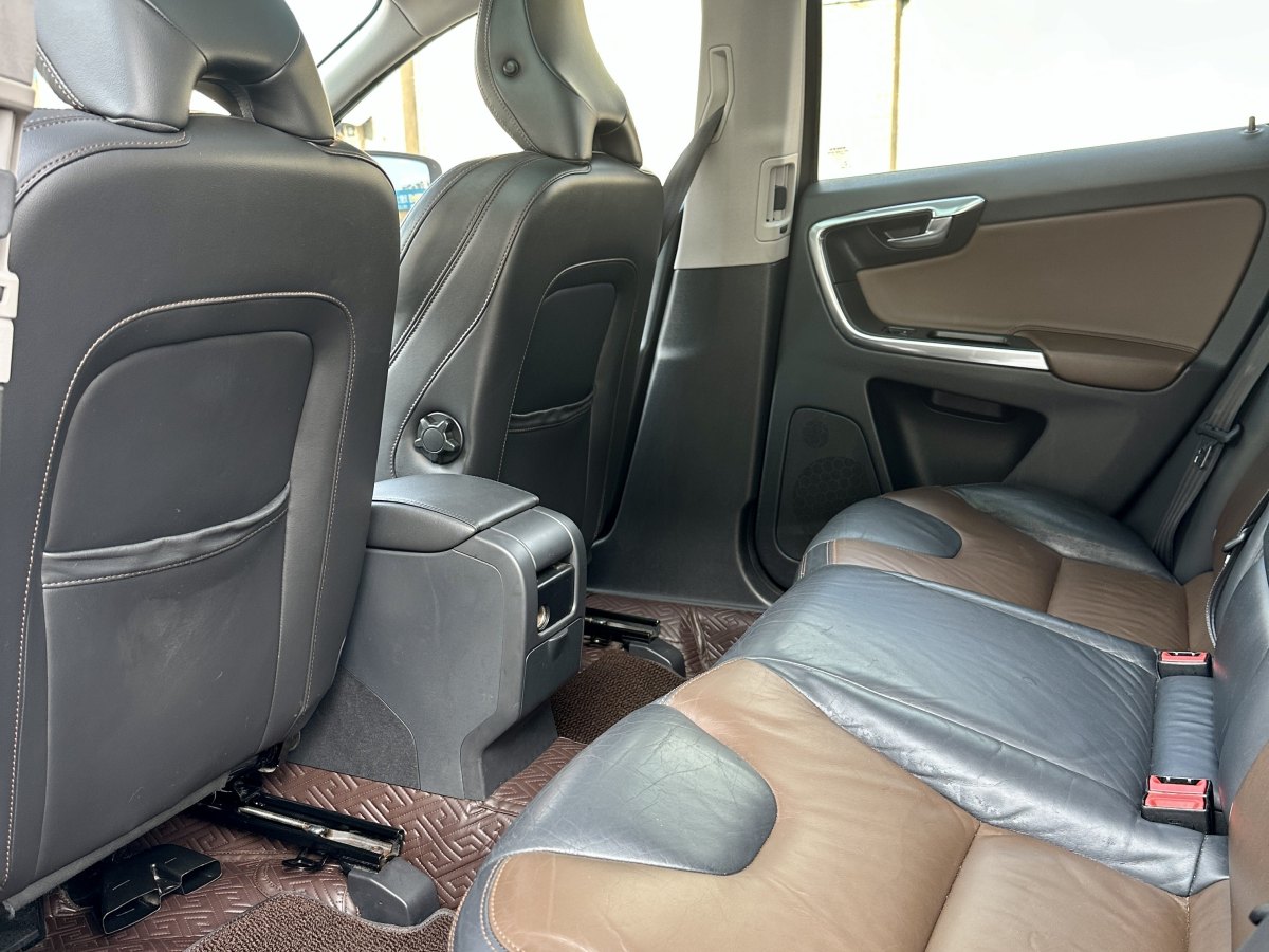 沃爾沃 XC60  2014款 T6 智尚版圖片