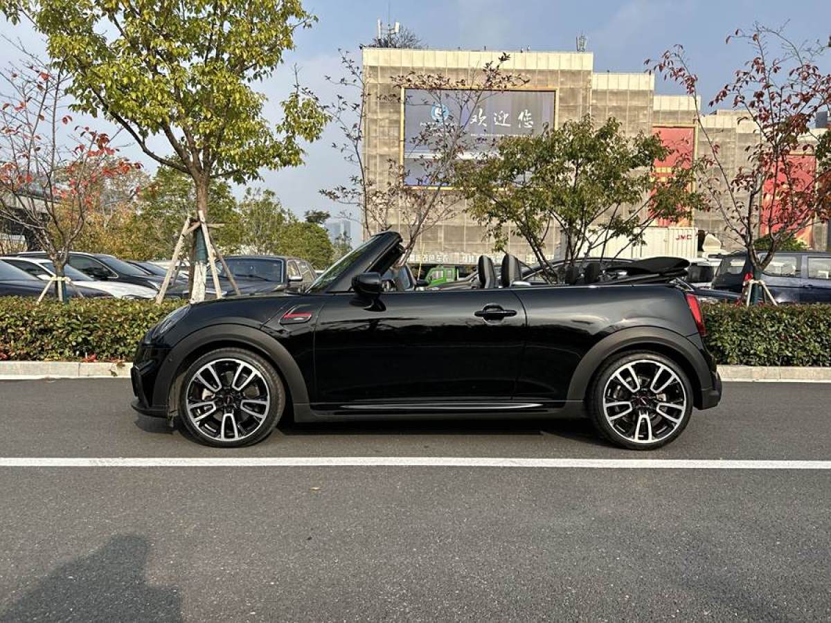 MINI MINI  2022款 2.0T COOPER S CABRIO 黑標(biāo)特別版圖片