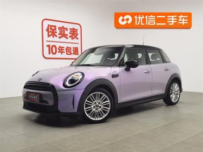 2022年1月 MINI MINI 改款 1.5T COOPER 經(jīng)典派 五門版圖片