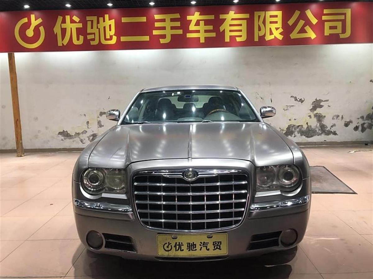 克萊斯勒 300C  2006款 3.5L 豪華領(lǐng)航版圖片